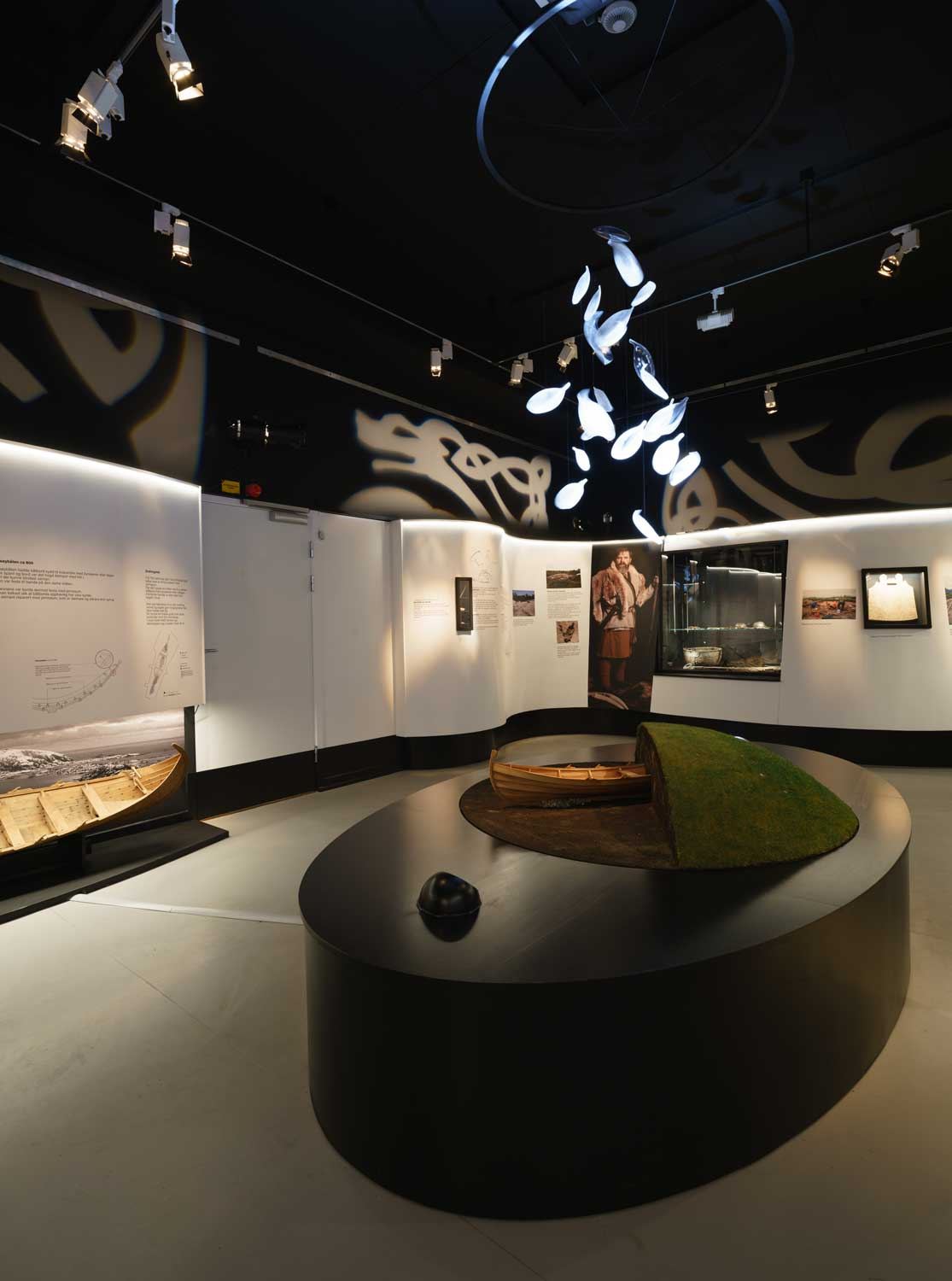 Tromsø museum, bilde 1 av 4